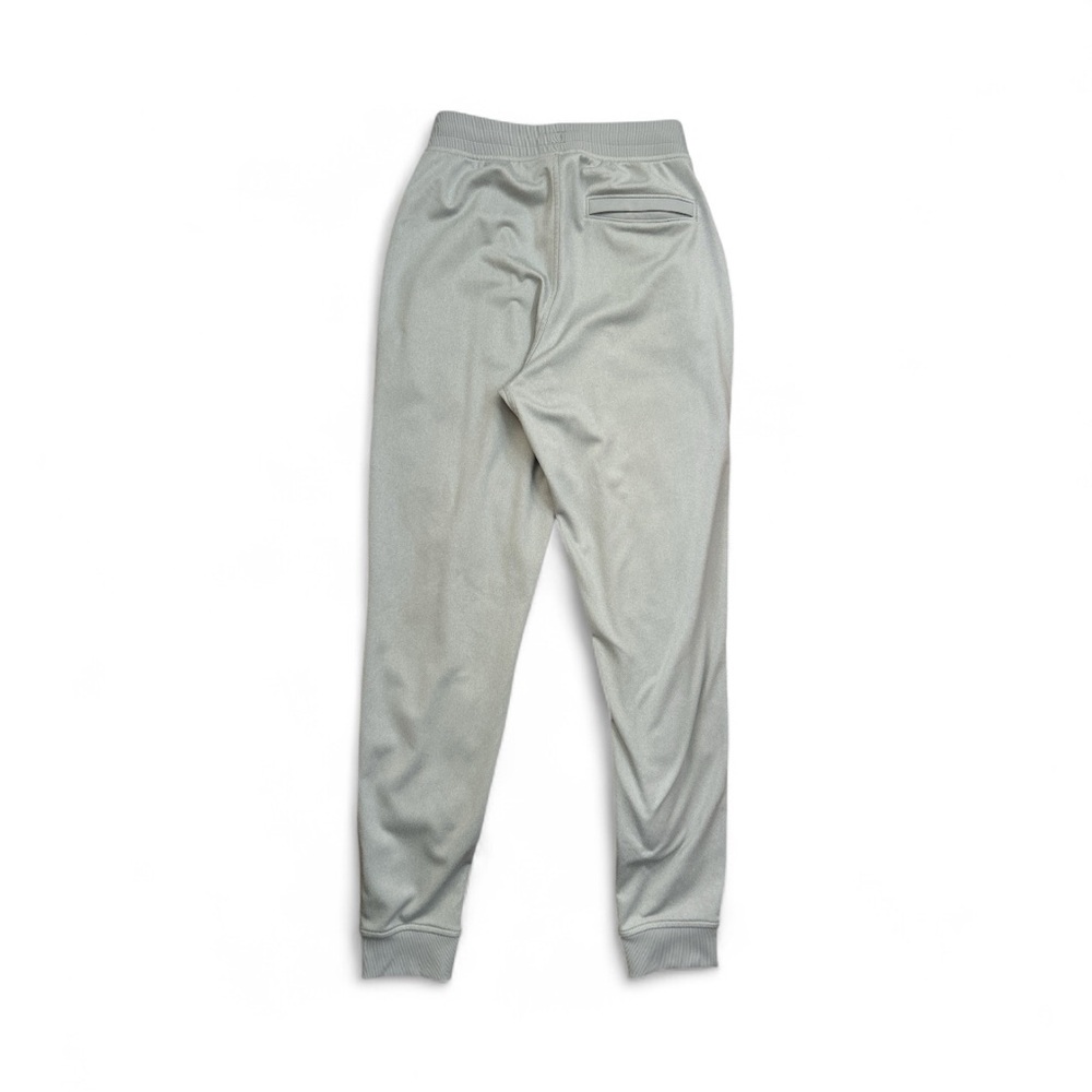 Under Armour Women’s Light Gray Fleece Lined Joggers
Size S - Picture 11 of 11